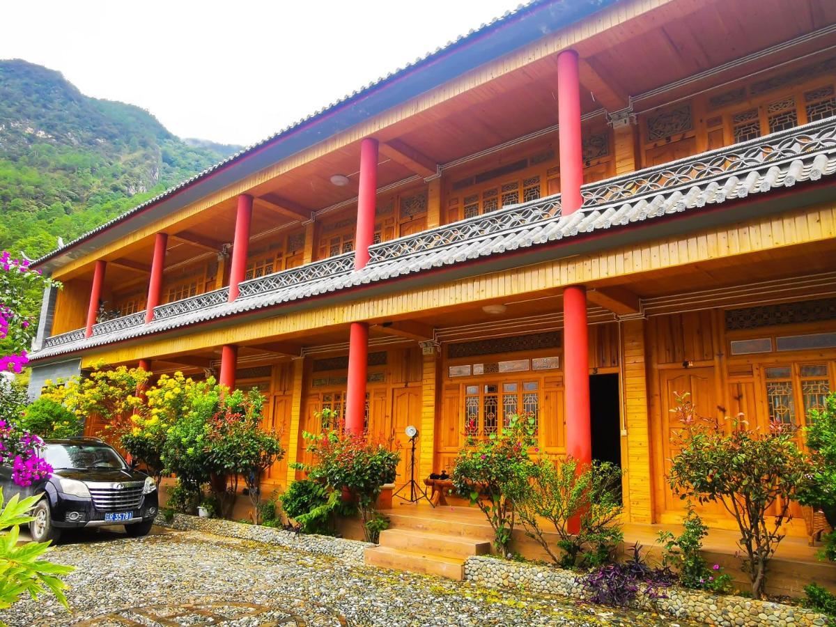 Tiger Leaping Gorge Tea Horse Gasthaus Sangzsila Kültér fotó